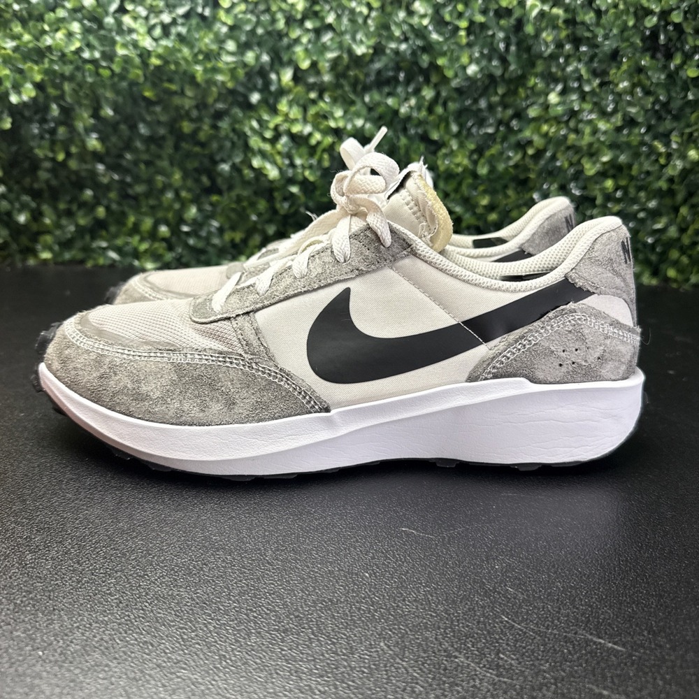 Nike Waffle Debut men's sneakers Size 9 Shoes